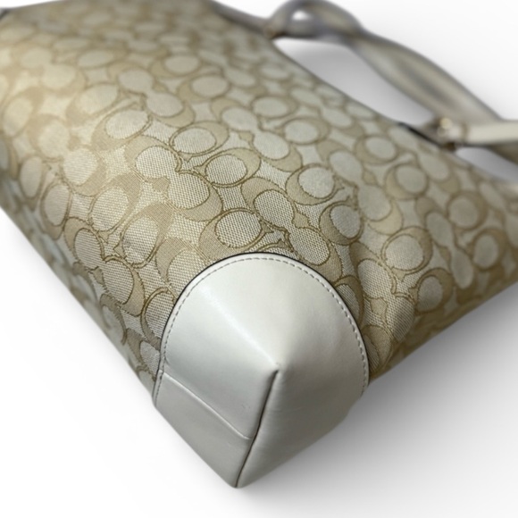 Coach City Zip Tote Shoulder Bag - Picture 4 of 11